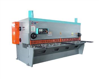 西安液(ye)壓閘式數控剪(jian)闆機