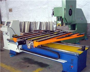 伺服數(shu)控送料(liao)機