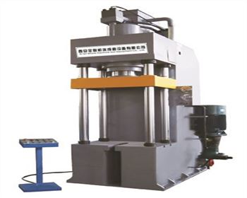 液壓(yā)機生産廠家(jia)設備清洗過(guò)程解析